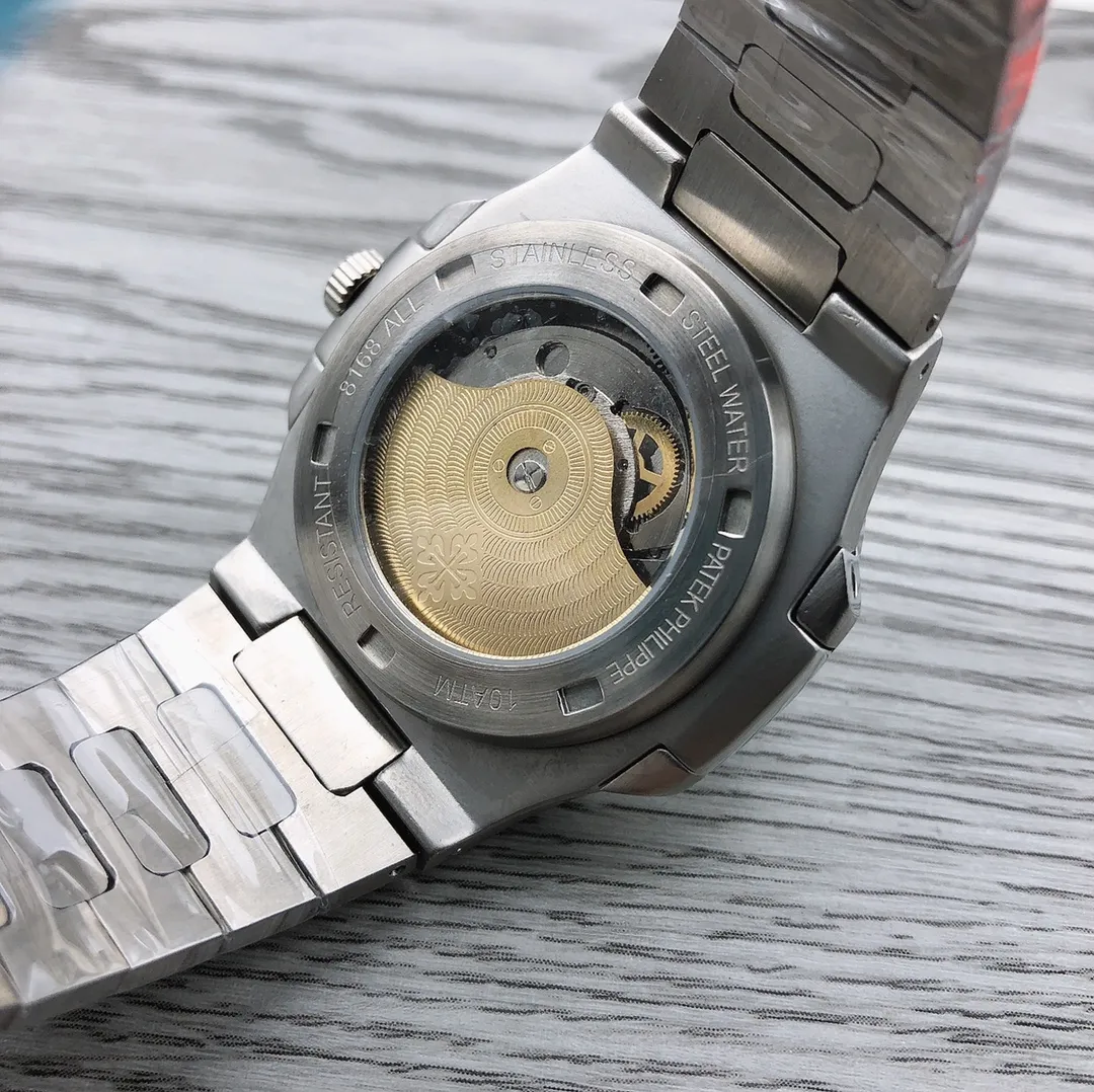 【High-end replica】💰1360! PATEK PHILIPPE 🎮 Series: Patek Philippe Sports Series Nautilus Movement: Fully automatic mechanical movement Case: 316L fine steel 🎮 Strap: 316L solid stainless steel Buckle: Original buckle Super luminous display Size: 42mm diameter Thickness: 11 mm 🎮Sanjie exquisitely recommends men's mechanical casual business watches SJ carefully creates ultra-realistic photo shoots for you The effect of making you super realistic physical graphics
